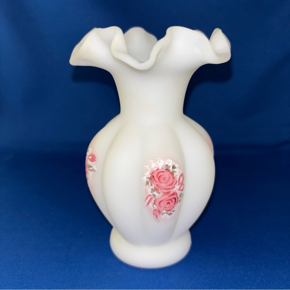 Fenton Hand Painted Artist Signed P. Miller White Satin 5.5" Ruffle Melon Vase